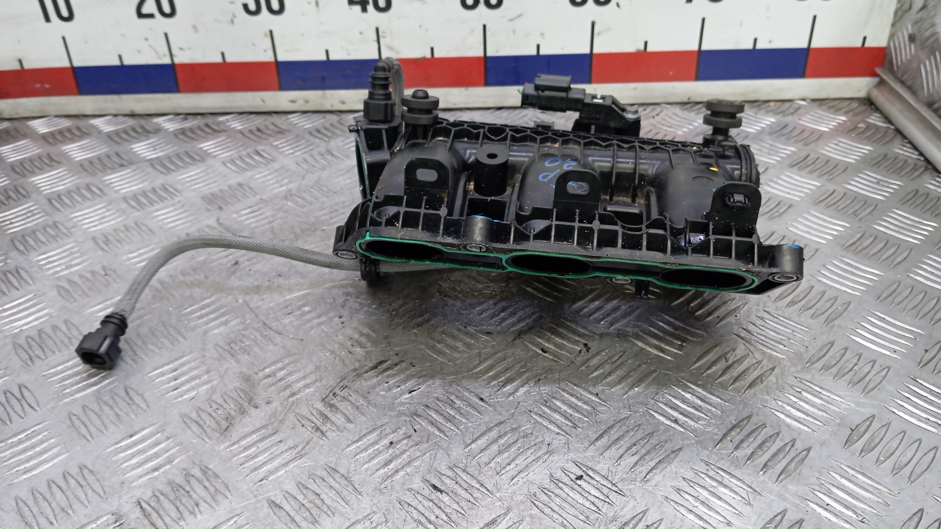 Коллектор впускной