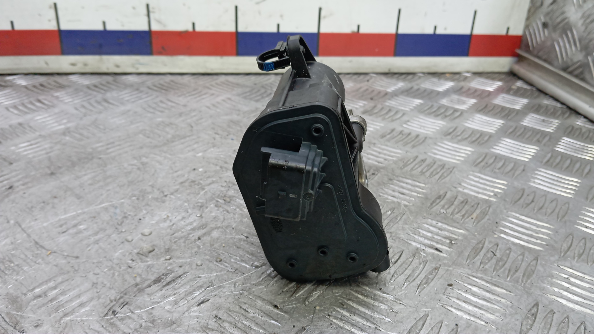 Заслонка дроссельная электрическая