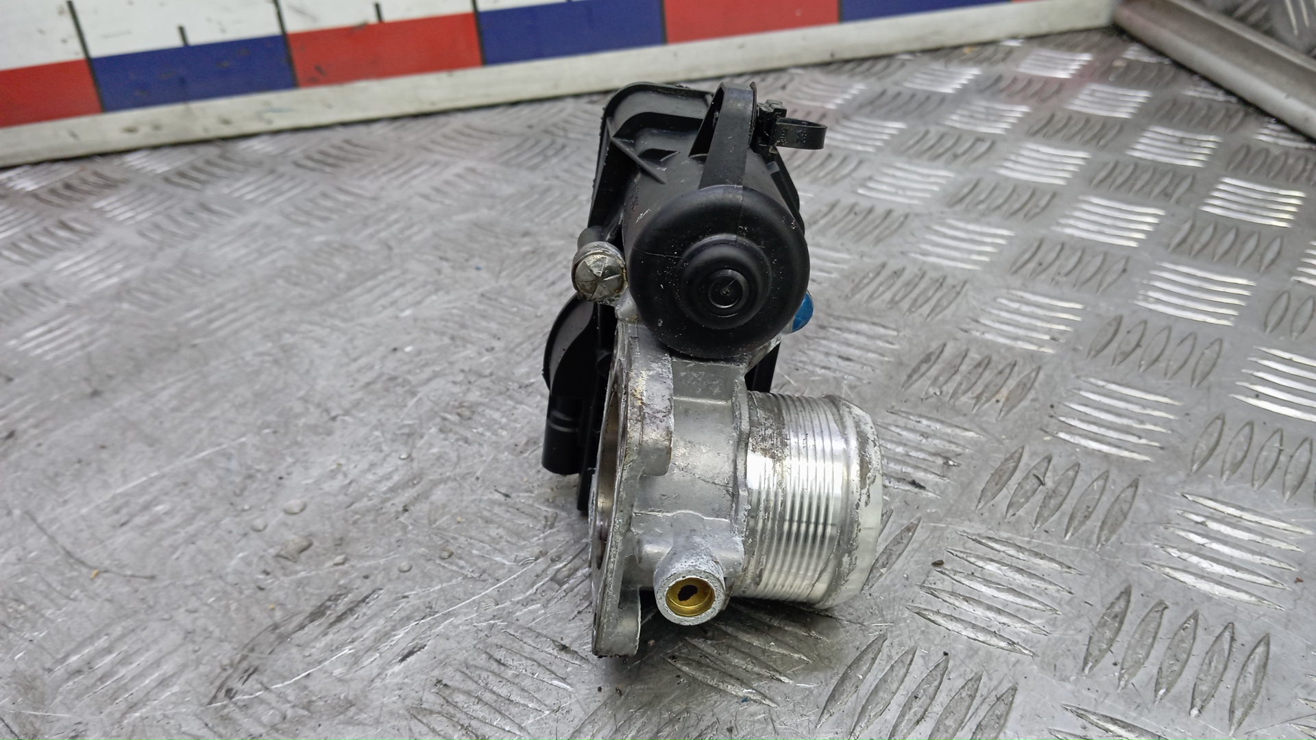 Заслонка дроссельная электрическая