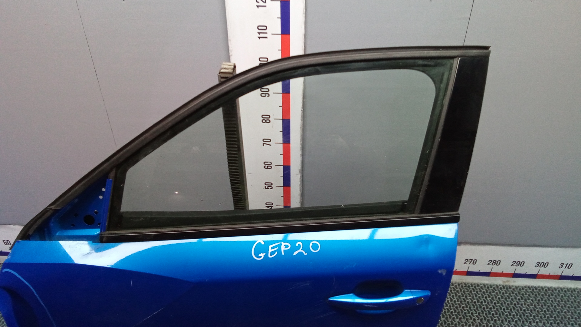 Дверь передняя левая