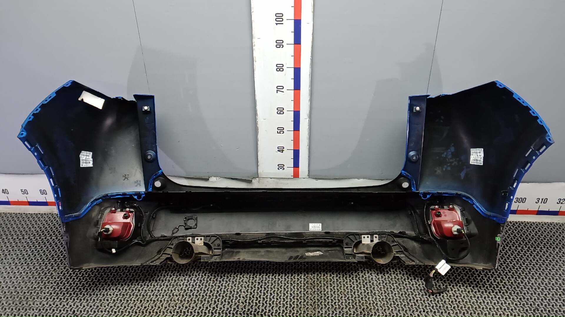 Бампер задний