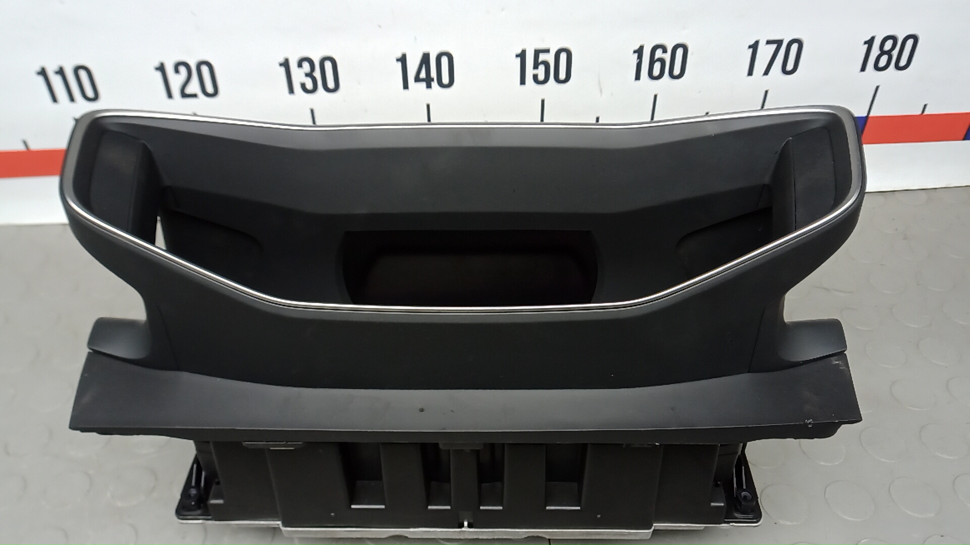 Панель приборов