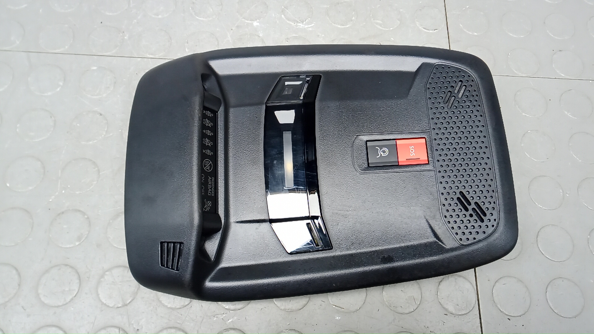 Плафон салонный