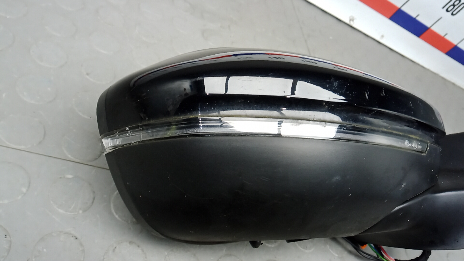 Зеркало правое электрическое