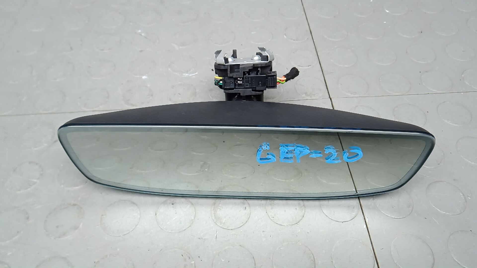 Зеркало заднего вида