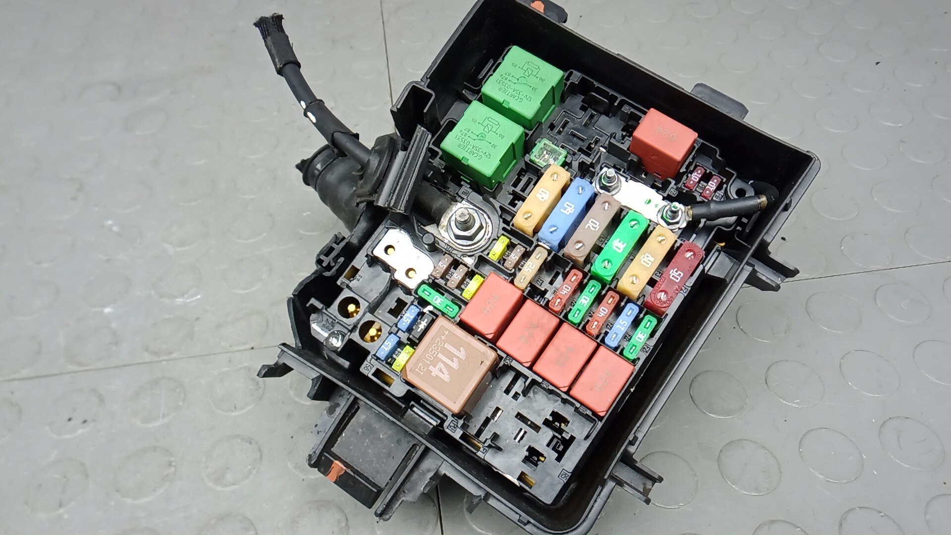 Блок предохранителей