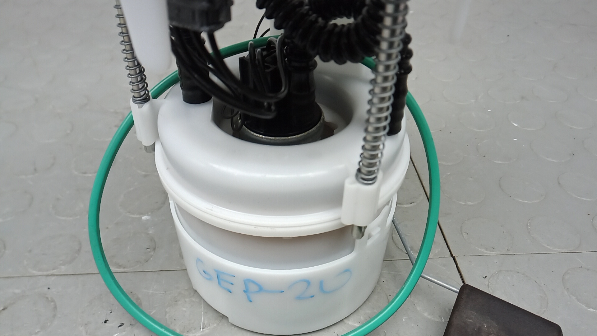 Насос топливный электрический