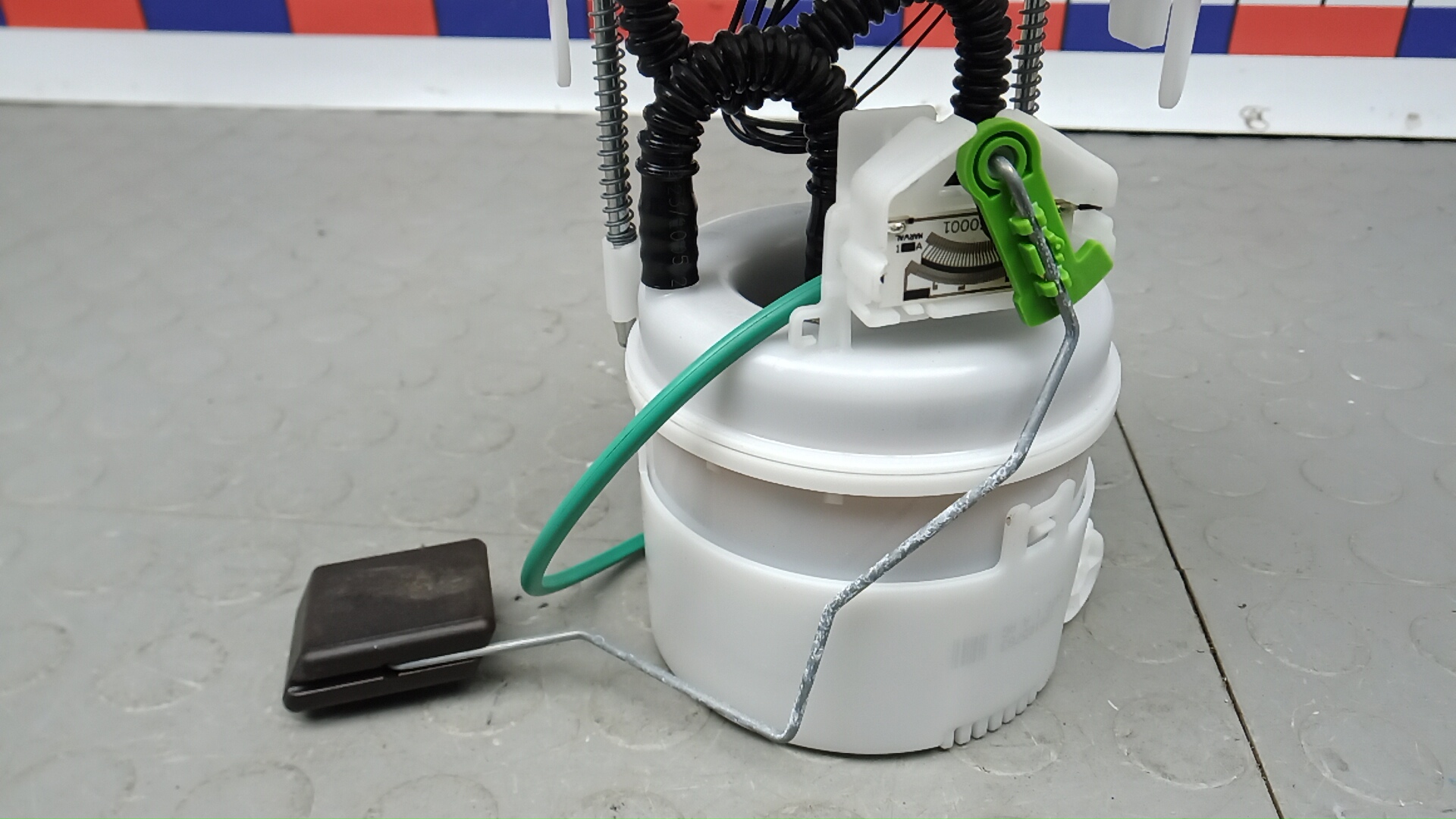 Насос топливный электрический