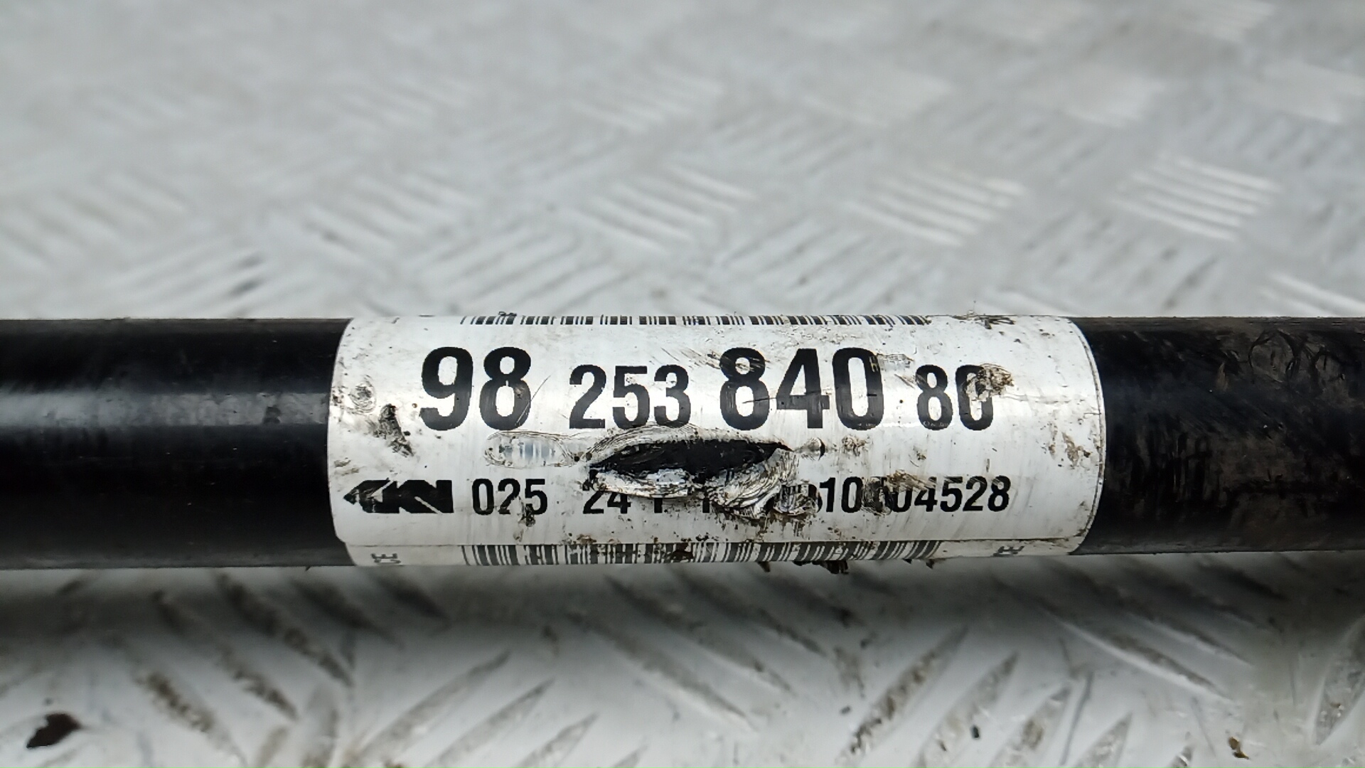 Полуось передняя правая