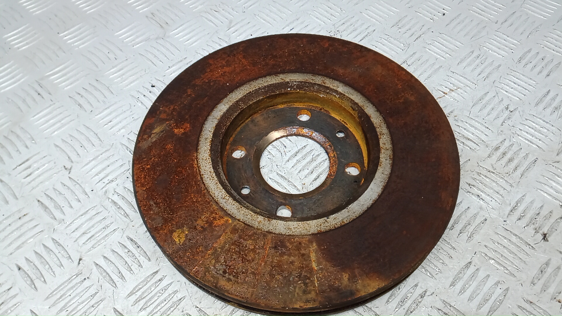 Диск тормозной передний вентилируемый