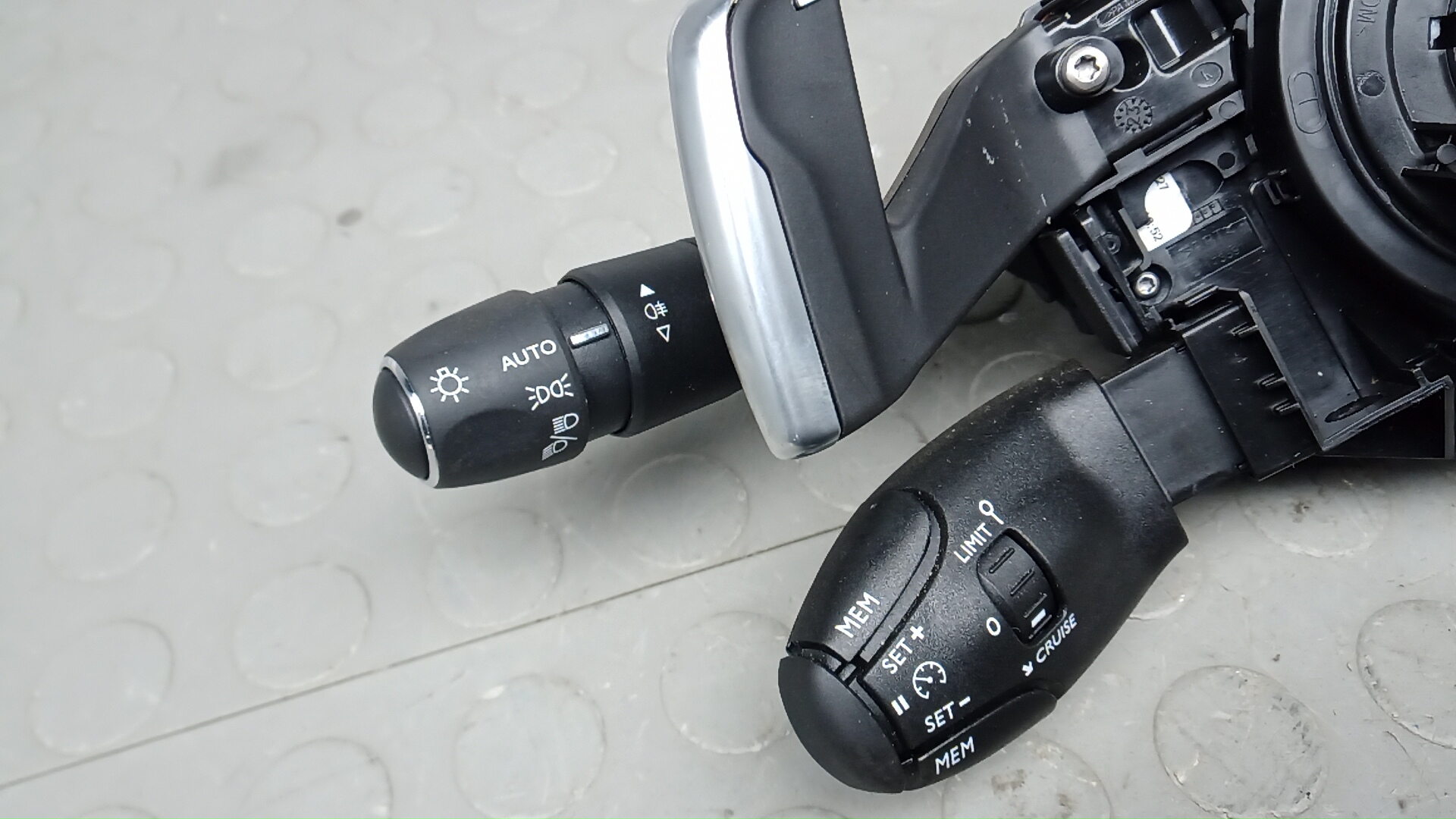 Переключатель подрулевой