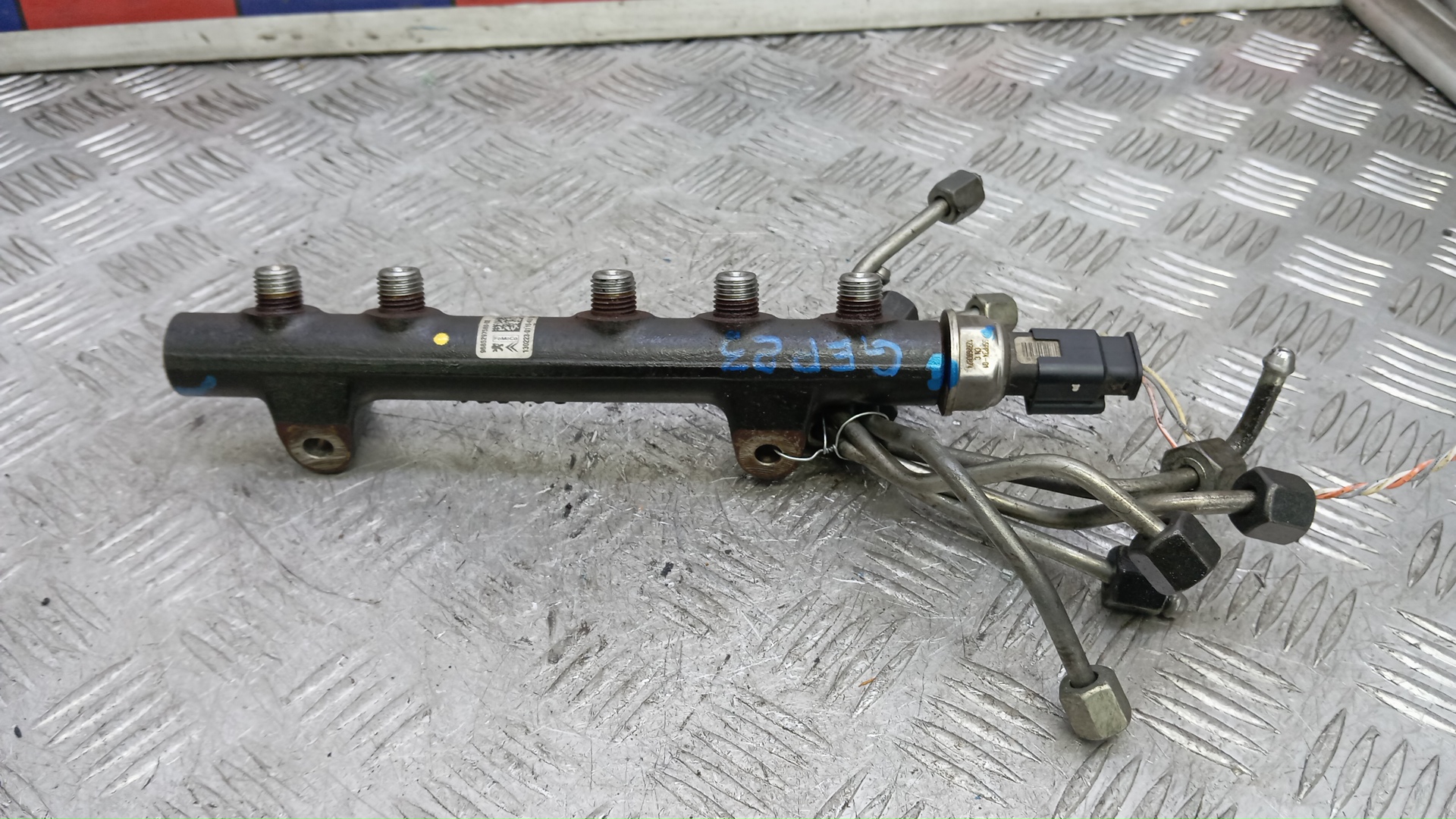 Рейка топливная (рампа)