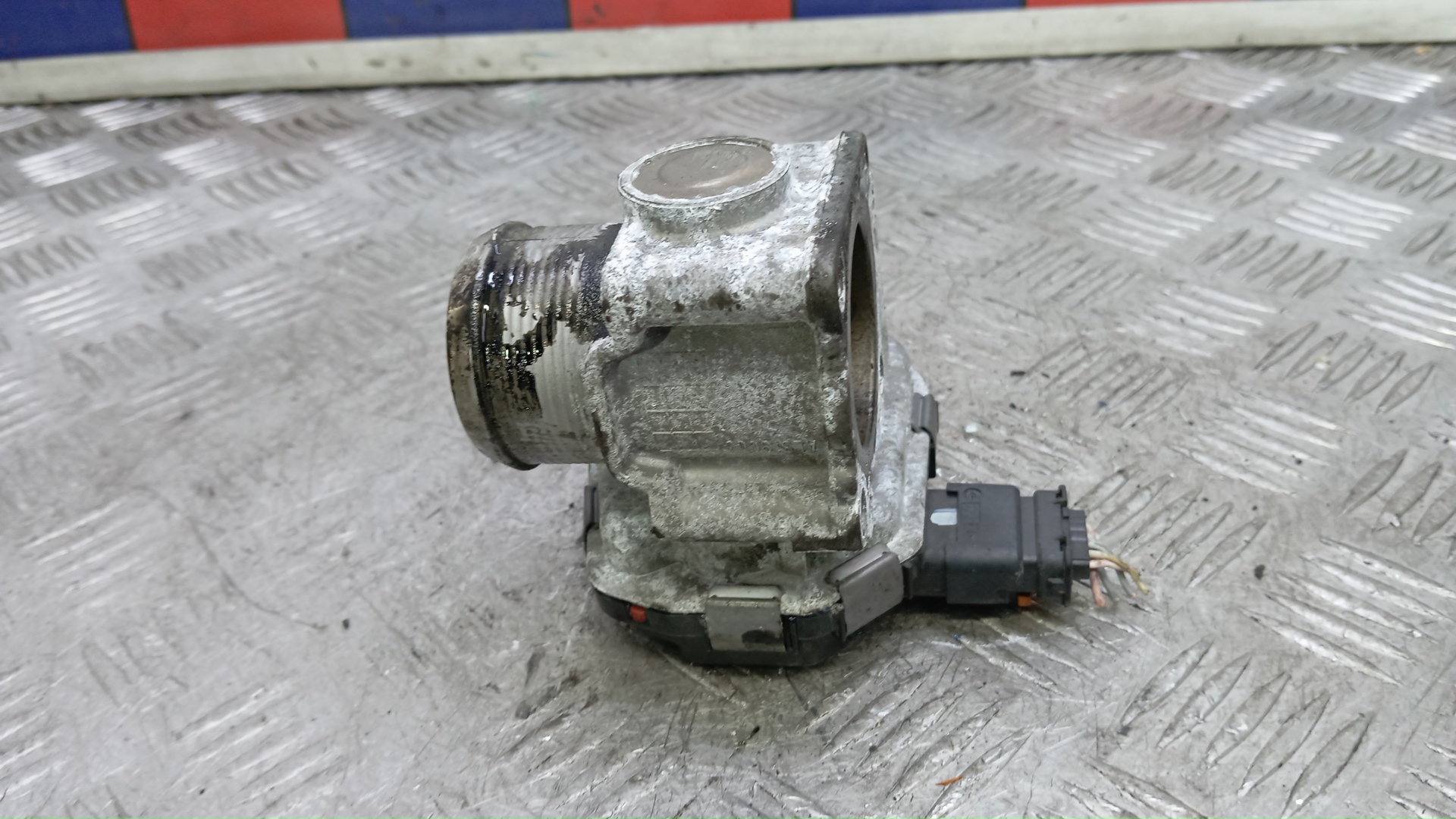 Заслонка дроссельная электрическая