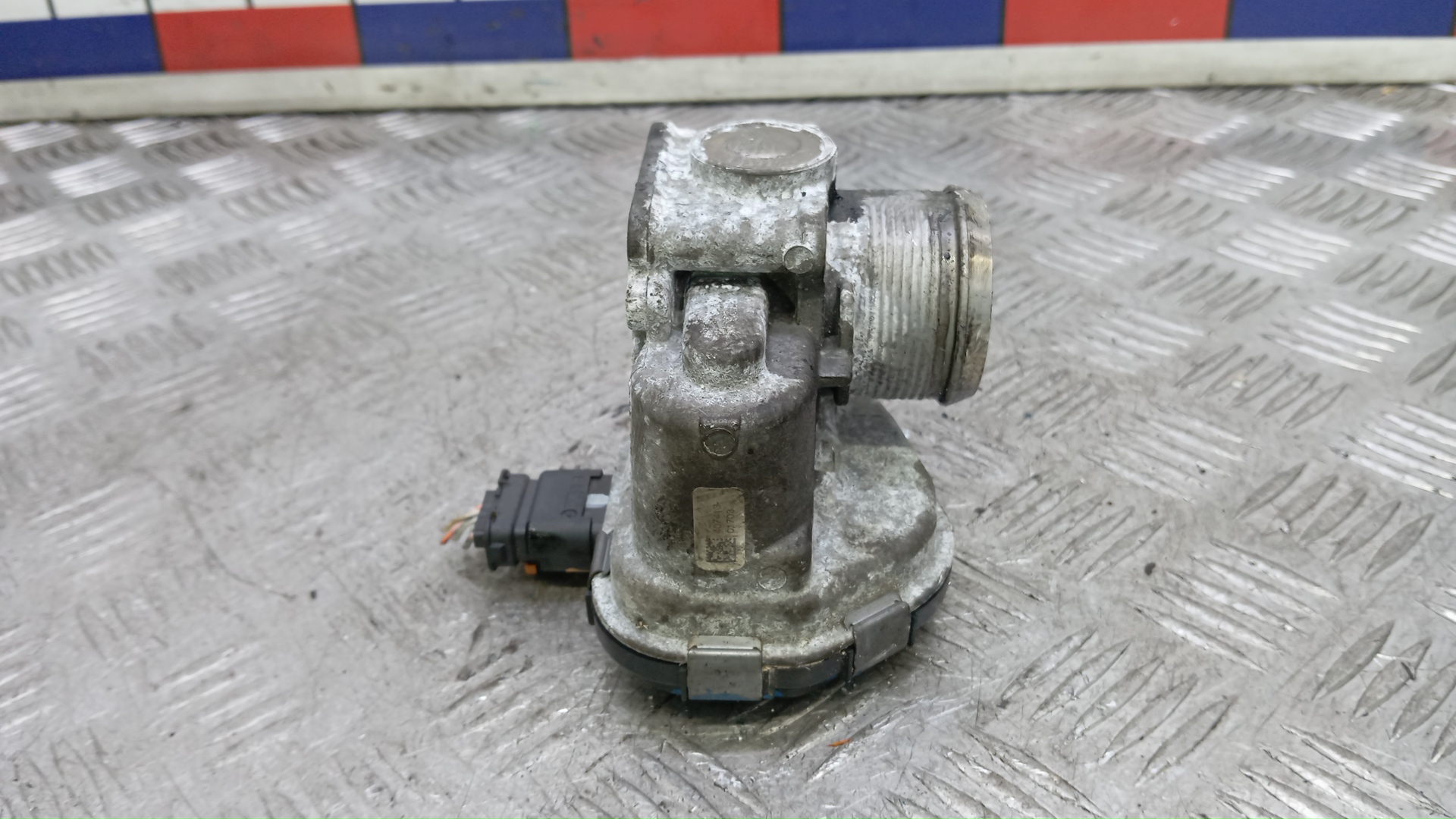 Заслонка дроссельная электрическая