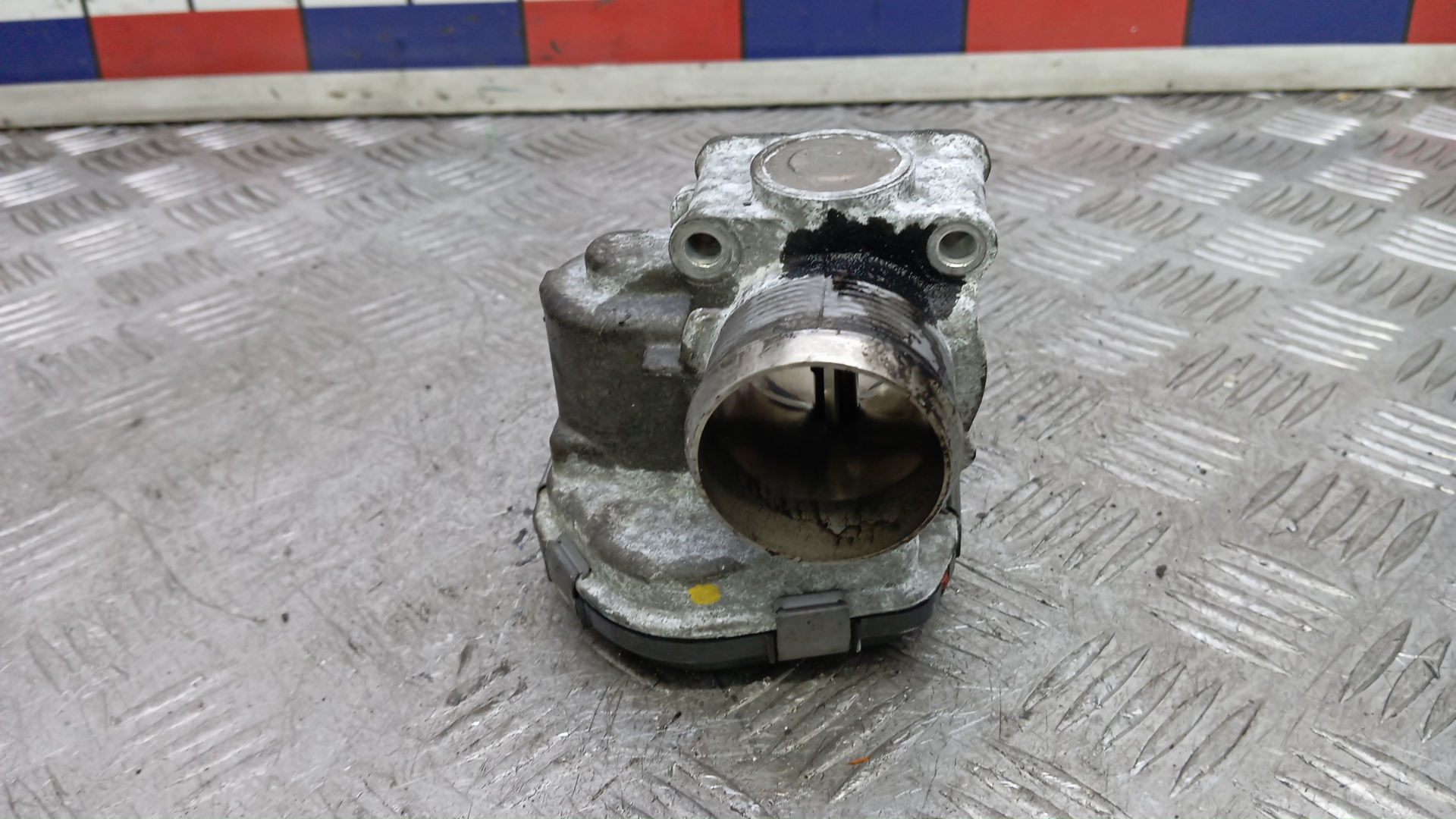 Заслонка дроссельная электрическая