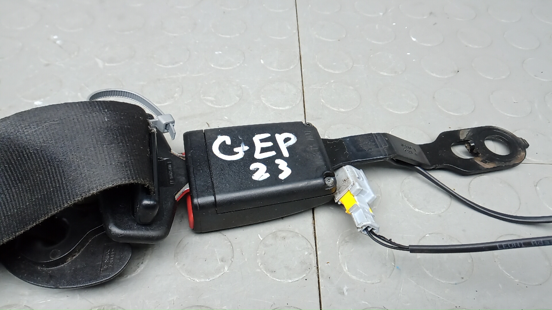 Ремень безопасности с пиропатроном