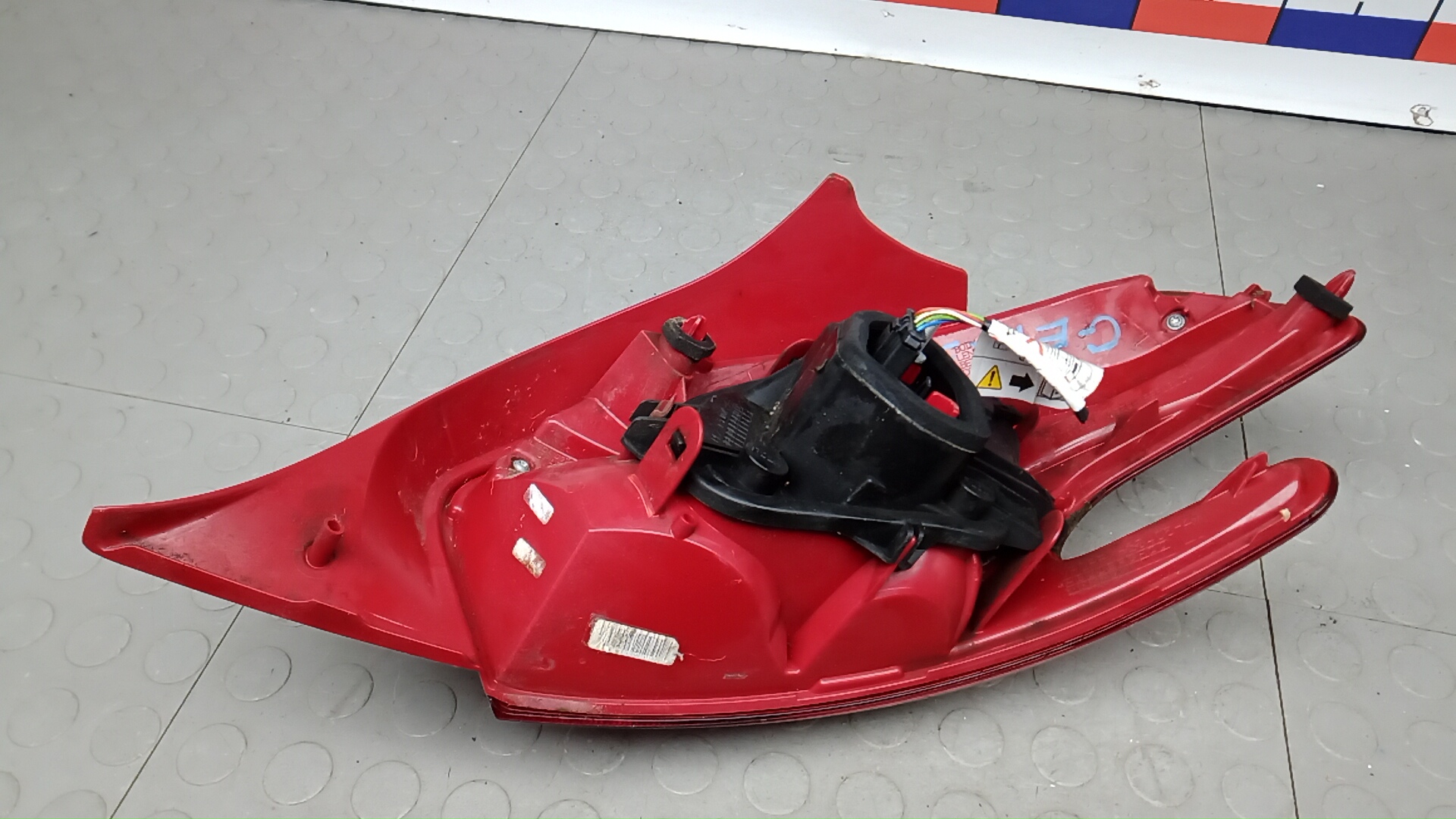 Фонарь задний левый