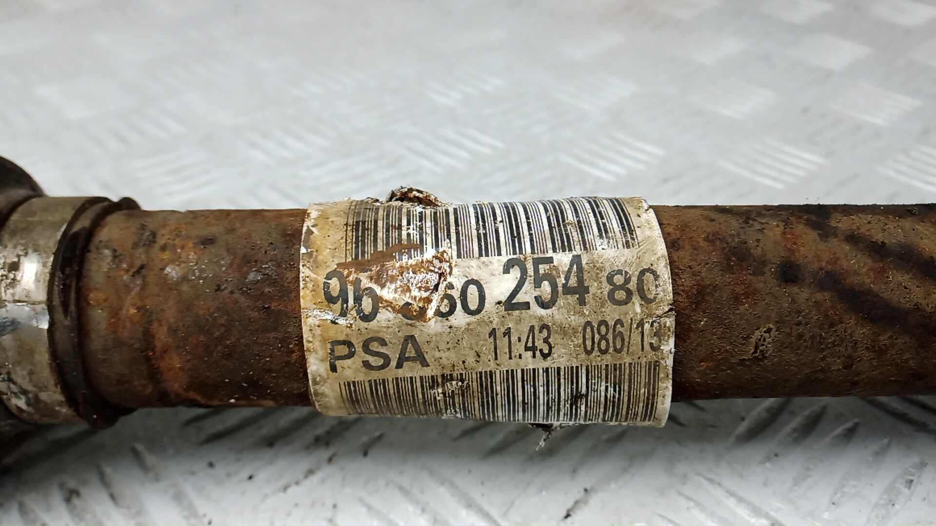 Полуось передняя правая