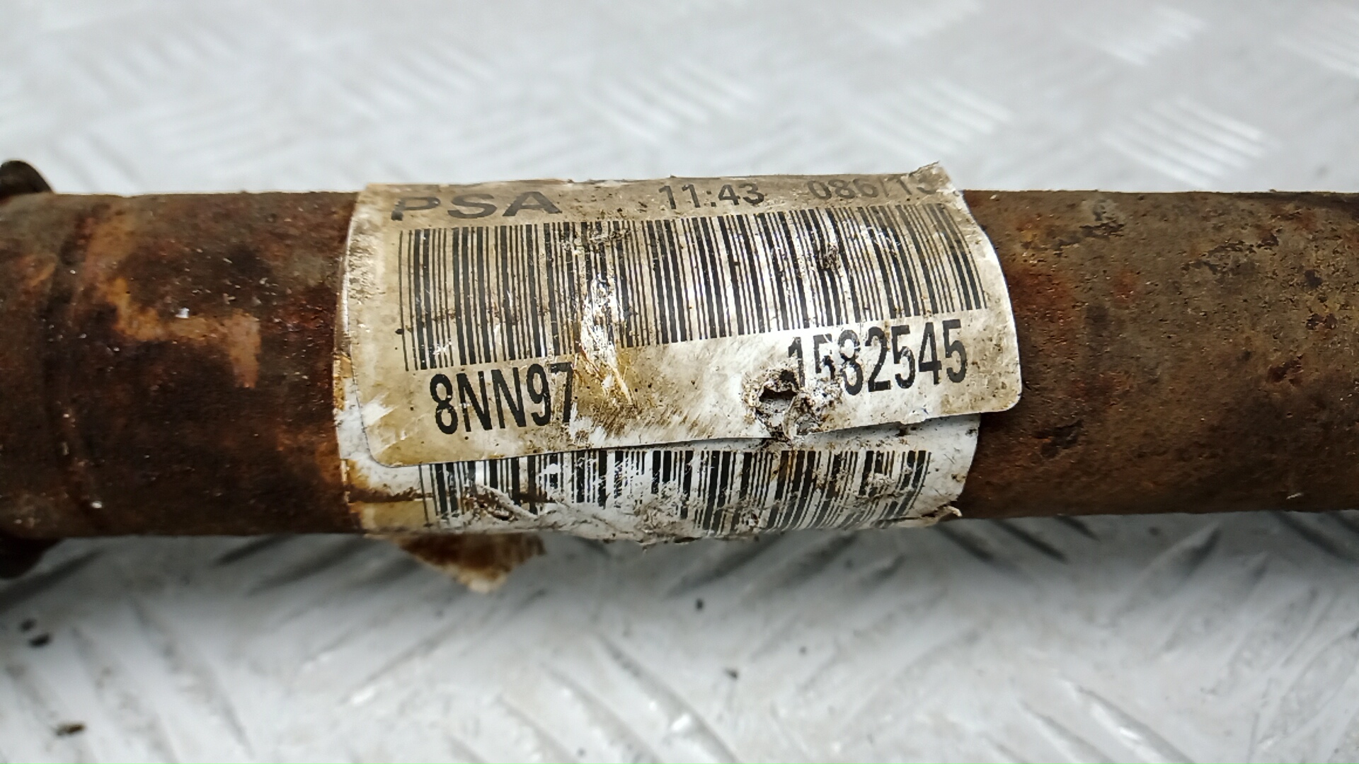 Полуось передняя правая