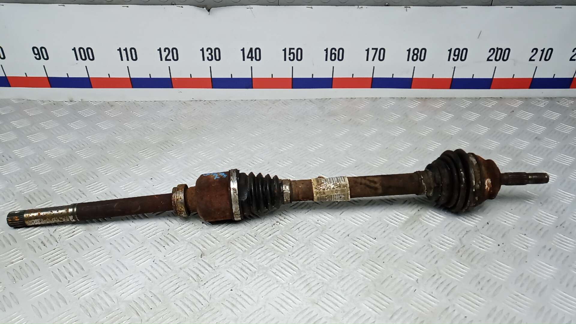 Полуось передняя правая