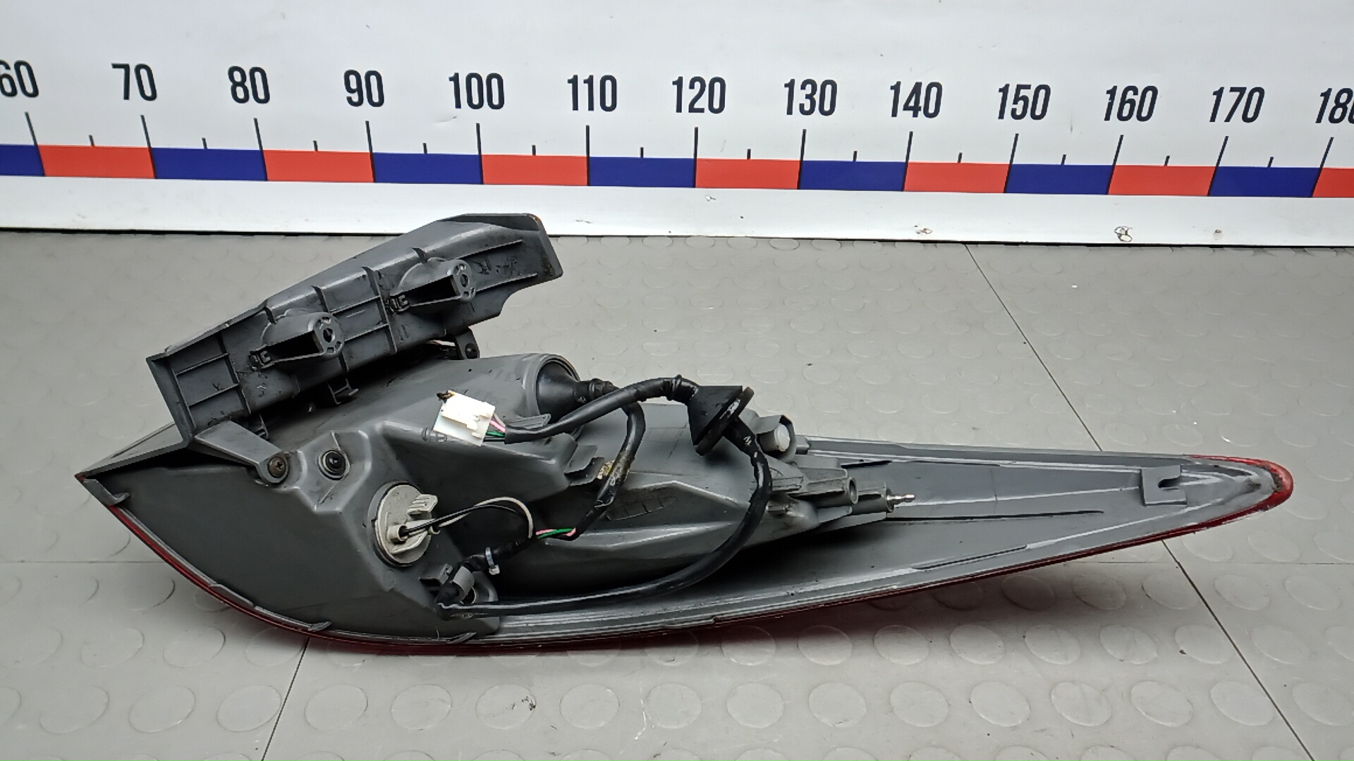 Фонарь задний левый