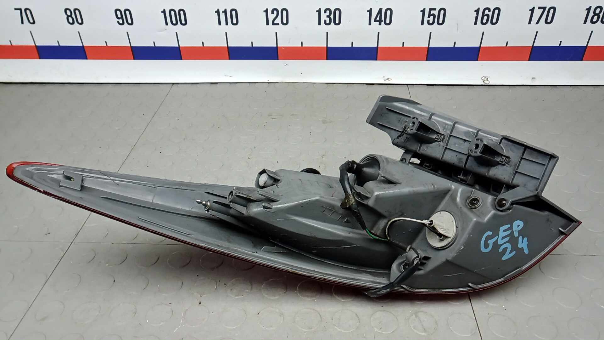 Фонарь задний правый