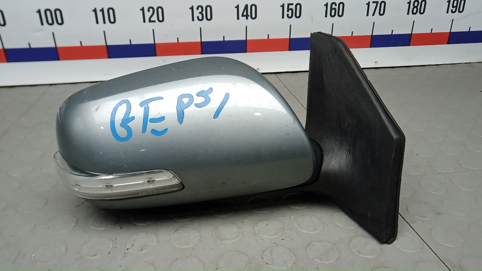 Зеркало правое электрическое