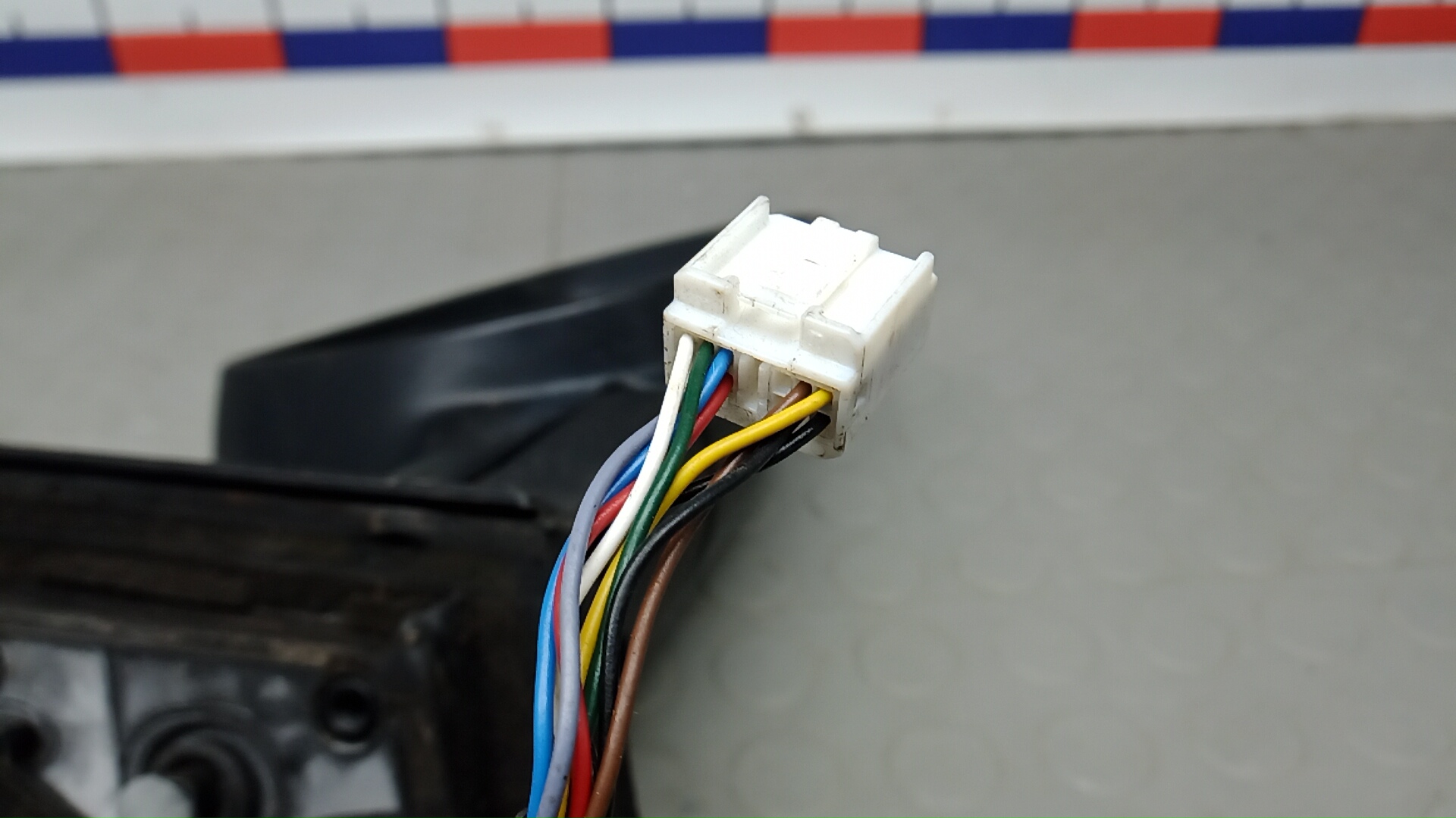 Зеркало правое электрическое