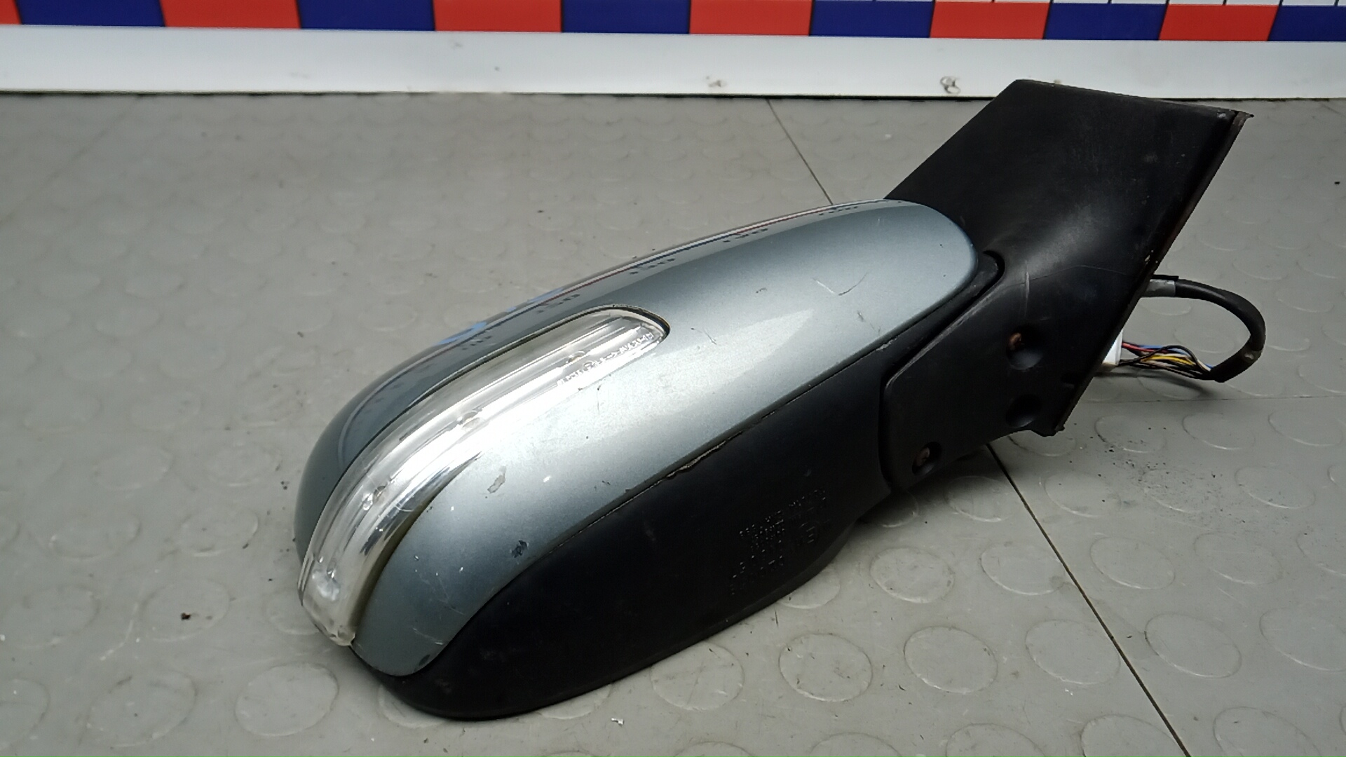 Зеркало правое электрическое