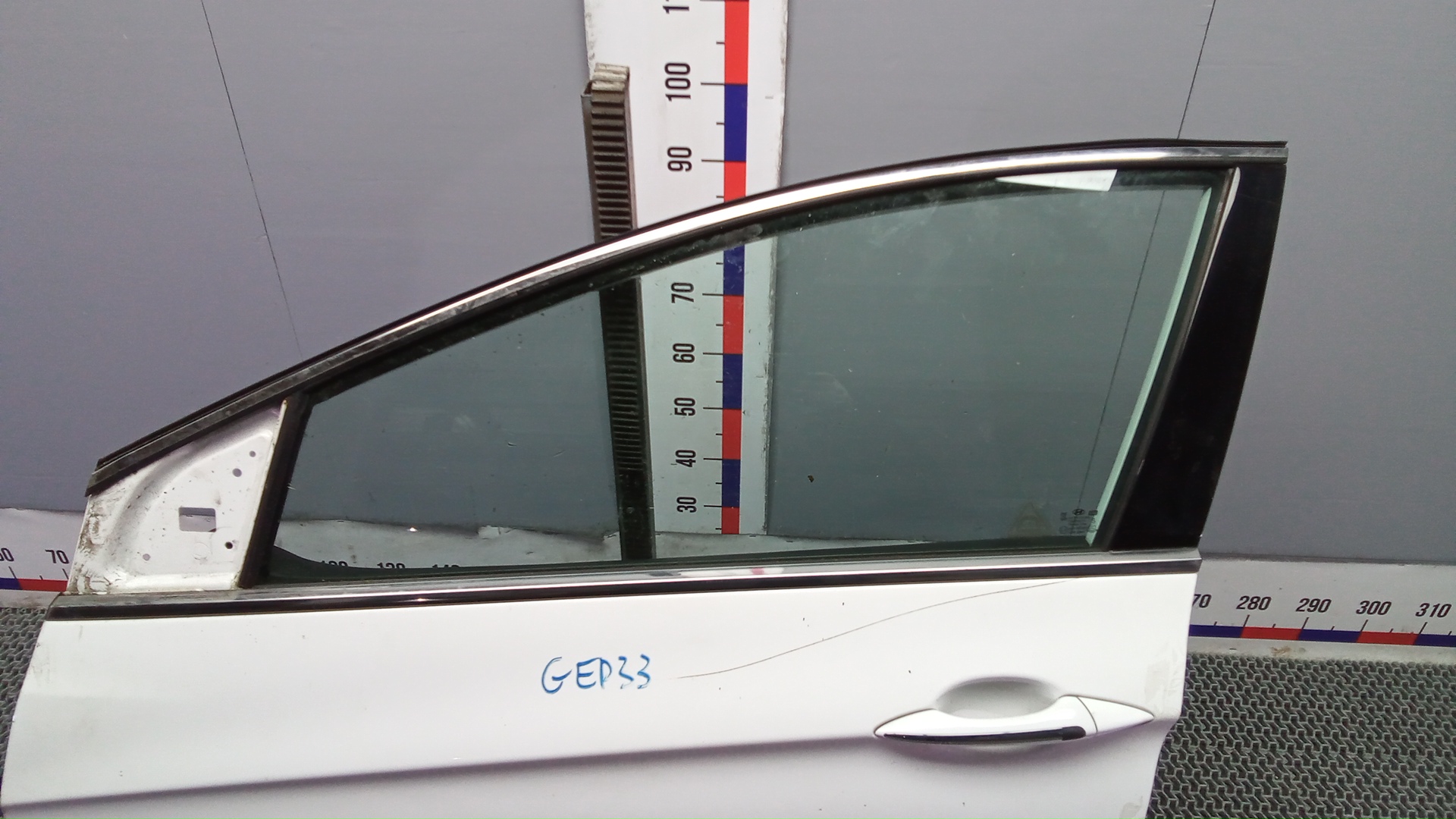 Дверь передняя левая