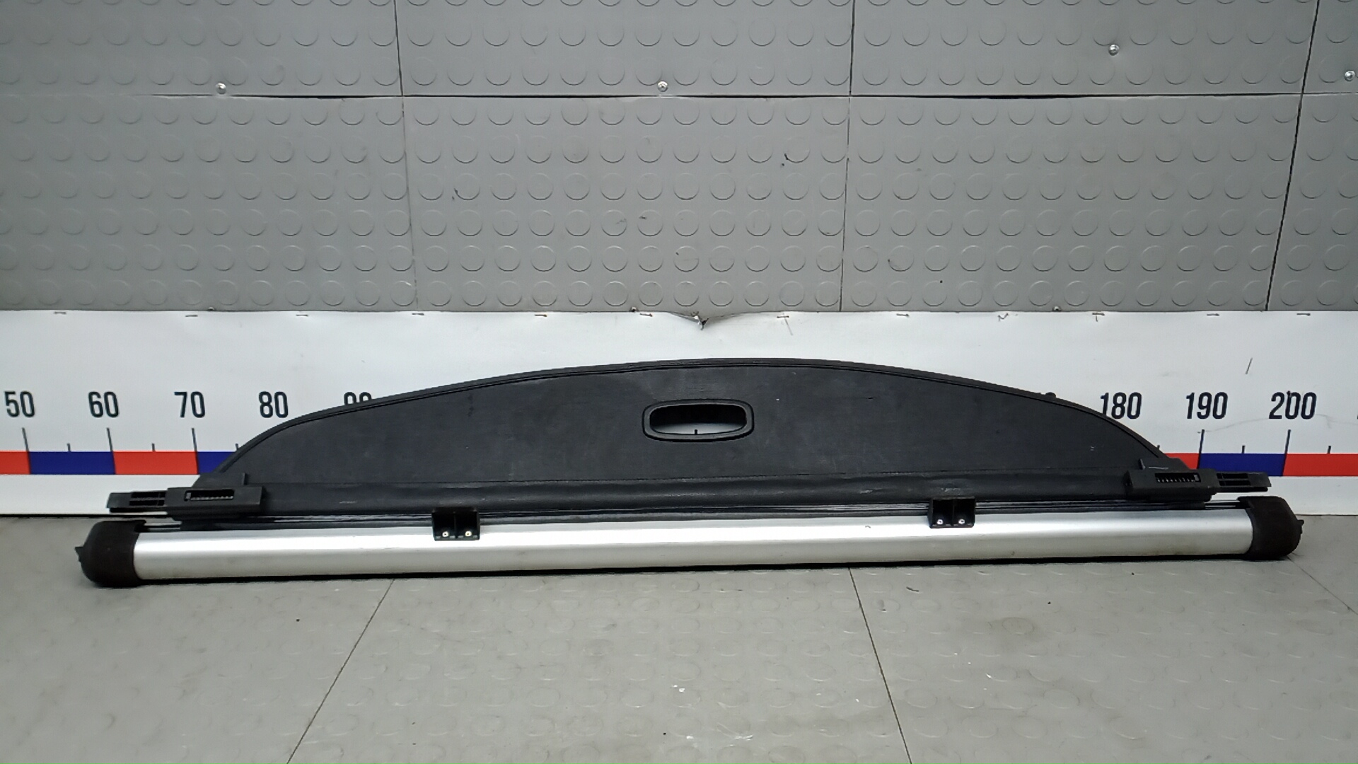 Шторка багажника