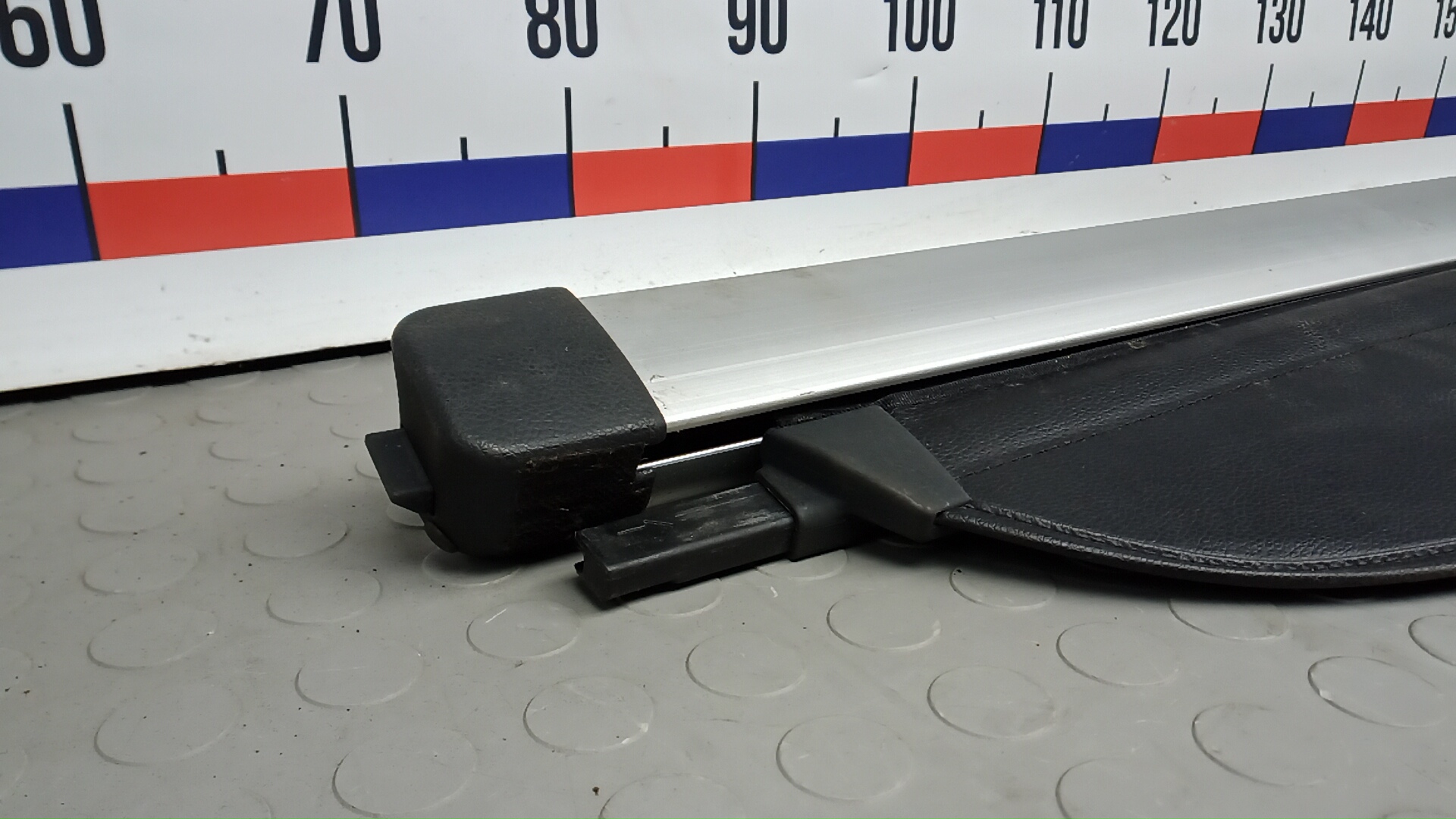 Шторка багажника