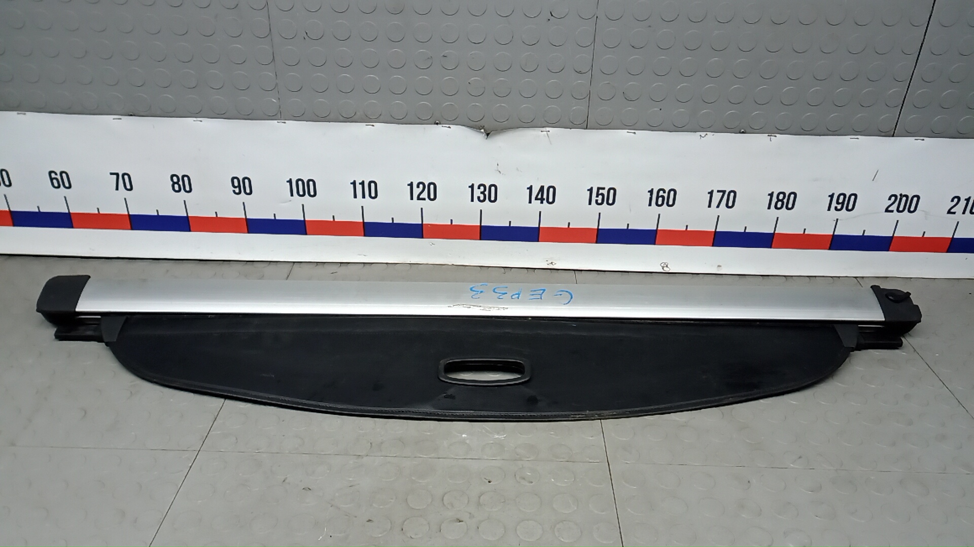 Шторка багажника