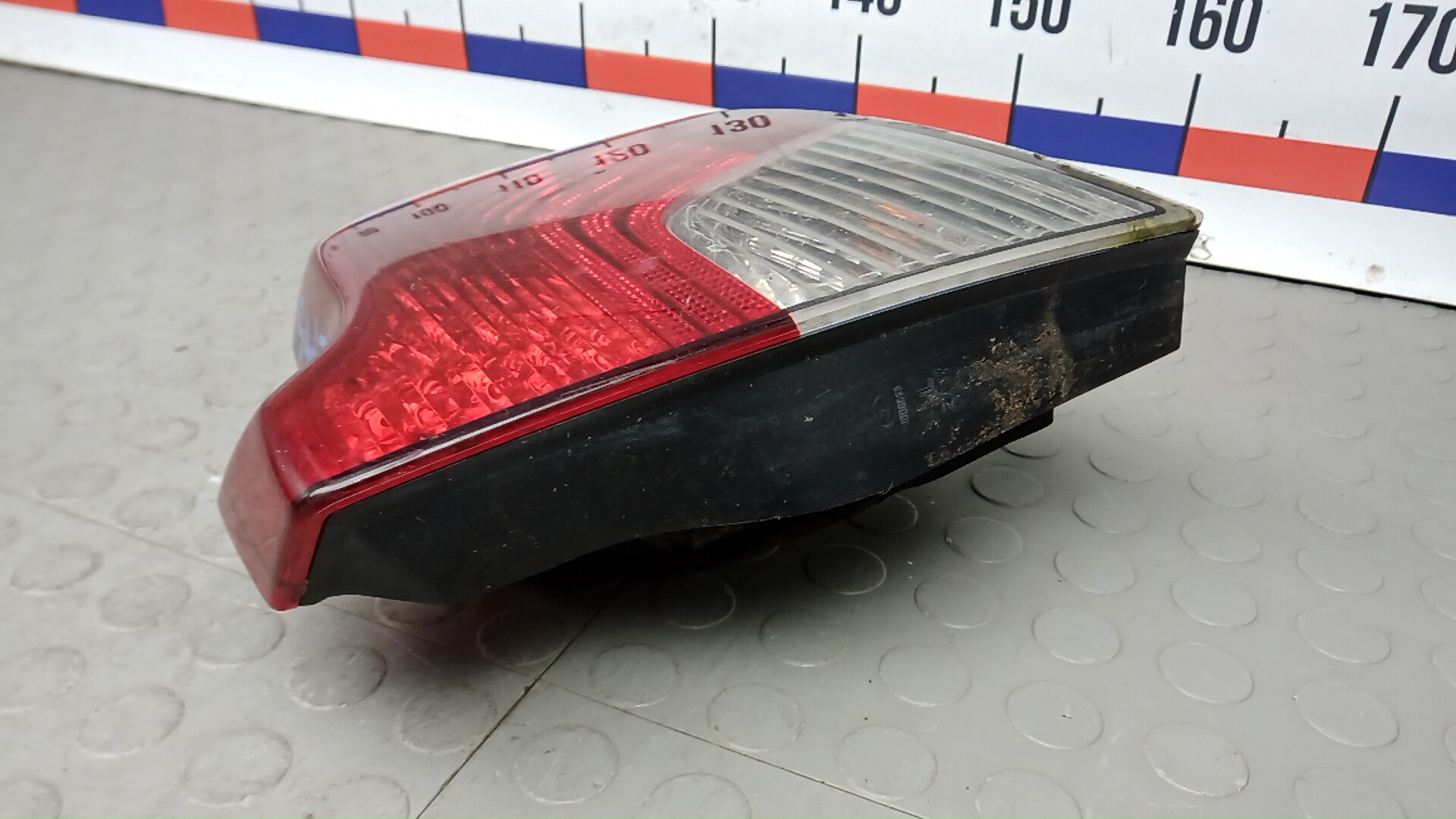 Фонарь задний правый