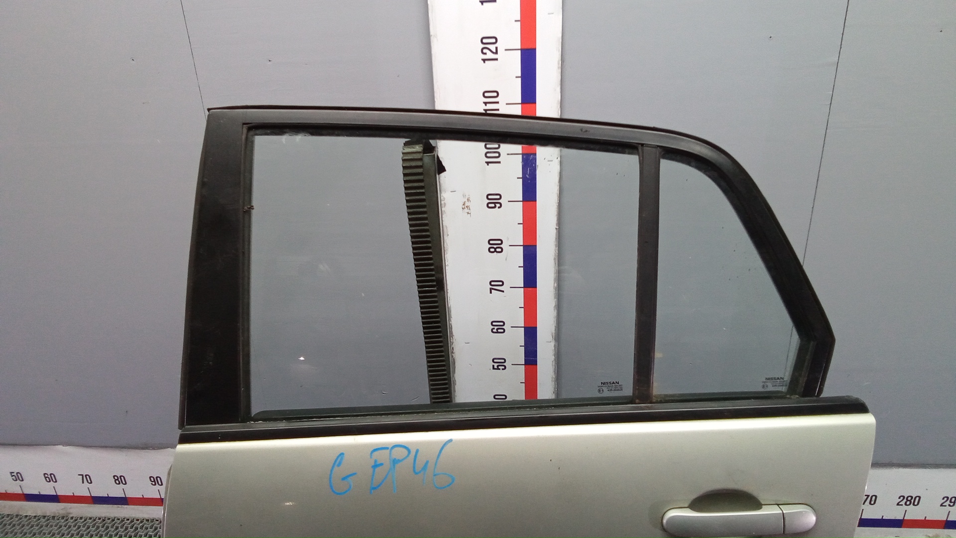 Дверь задняя левая