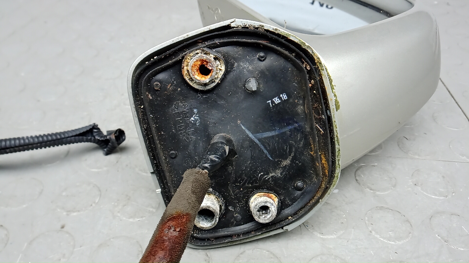 Зеркало левое электрическое