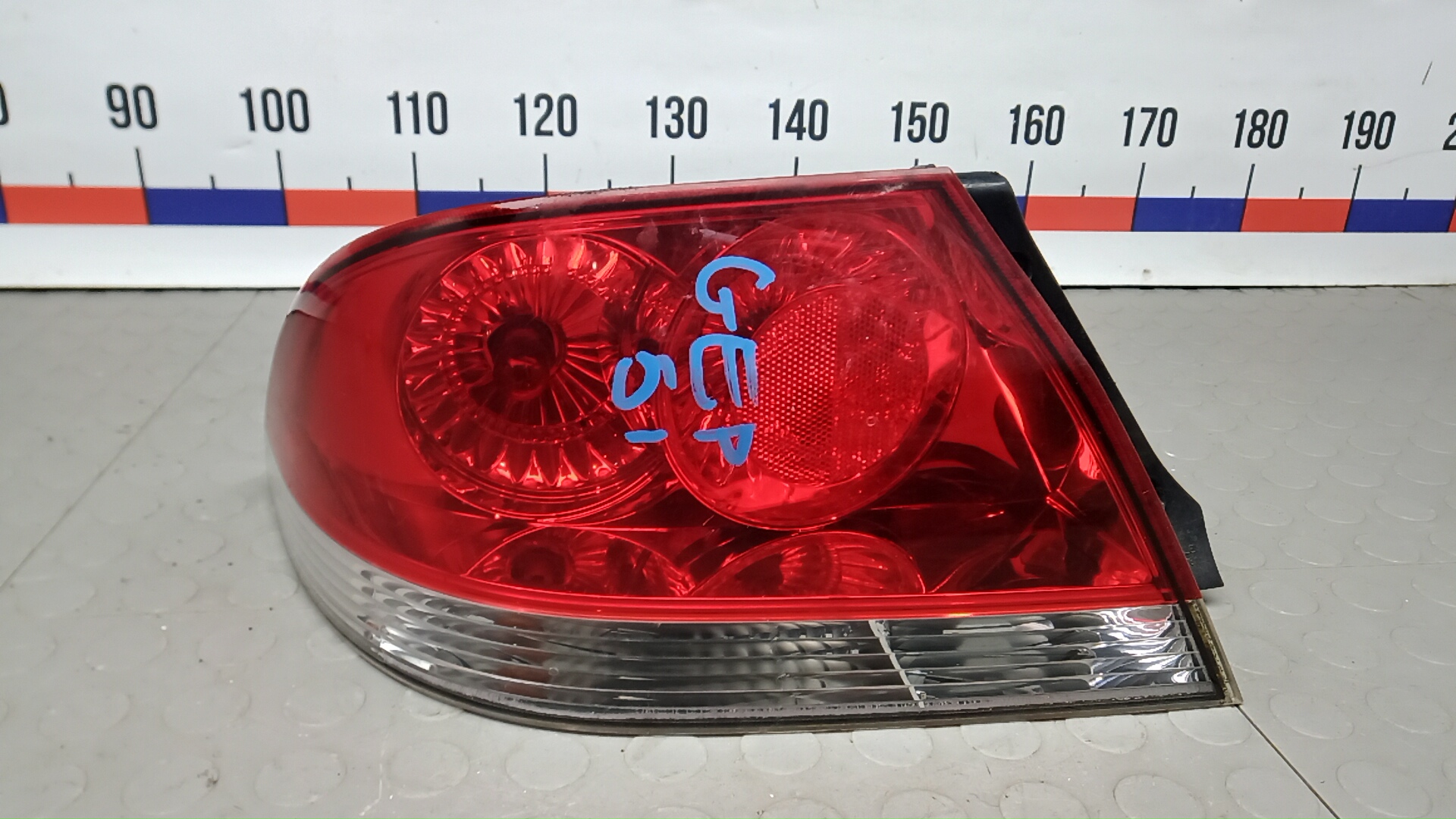 Фонарь задний левый