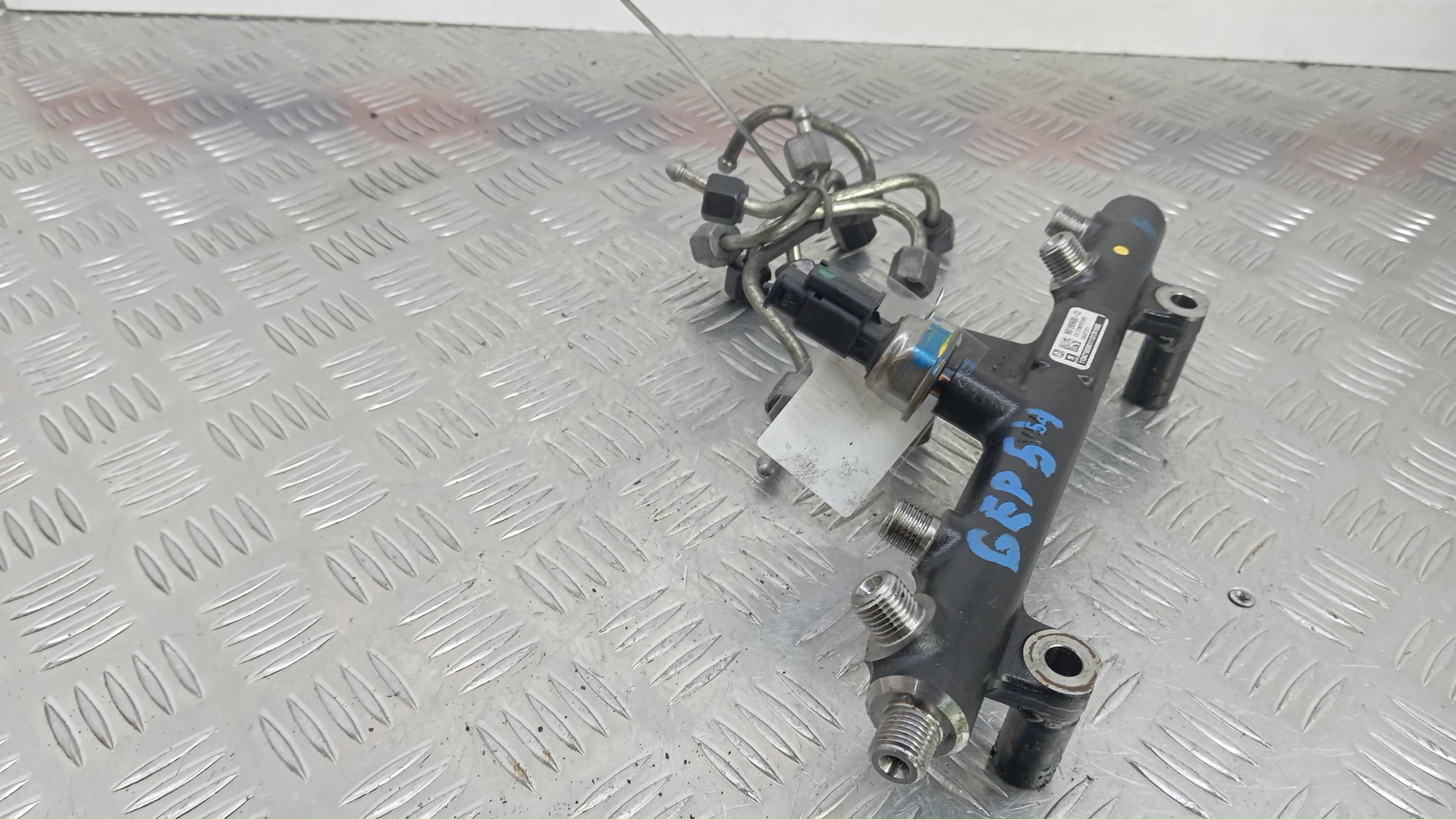 Рейка топливная (рампа)