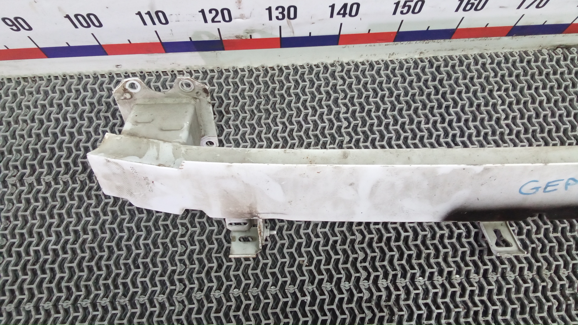 Кронштейн усилителя переднего бампера