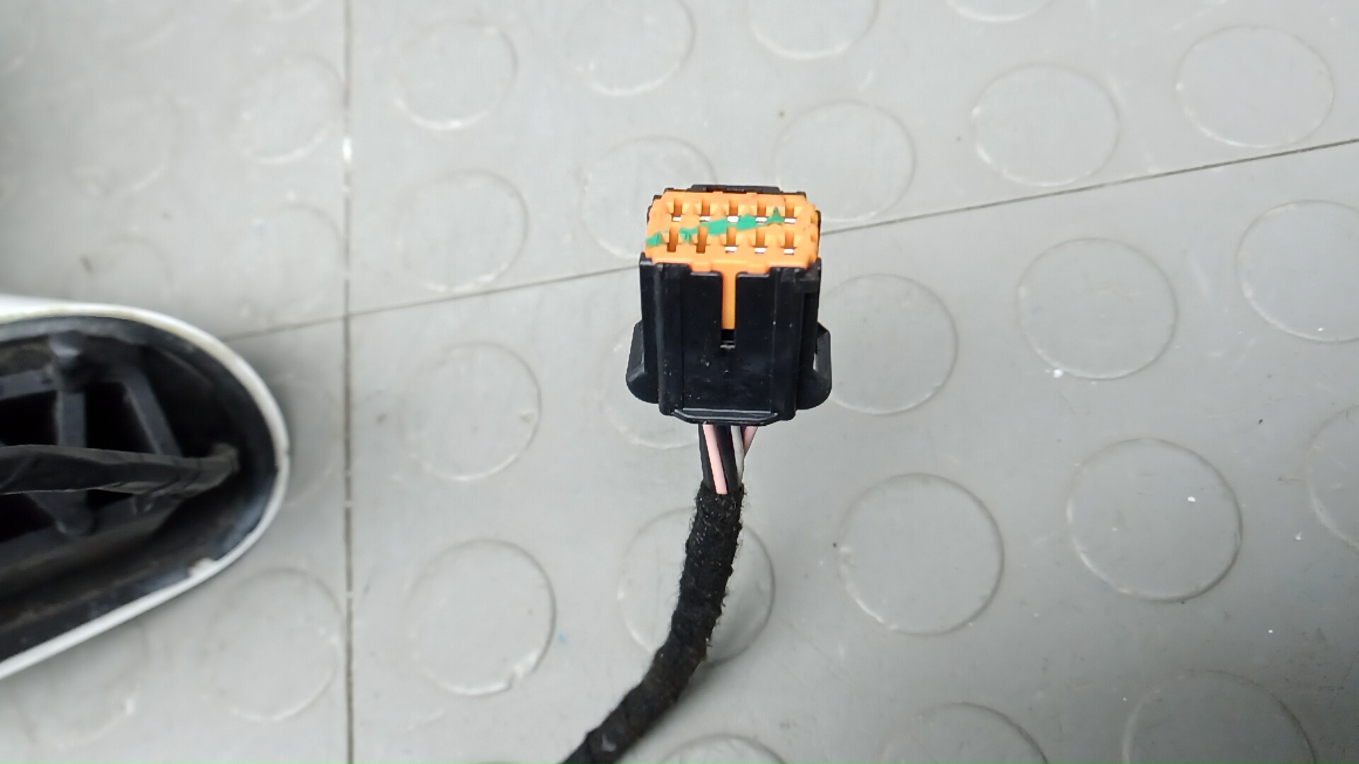 Зеркало левое электрическое