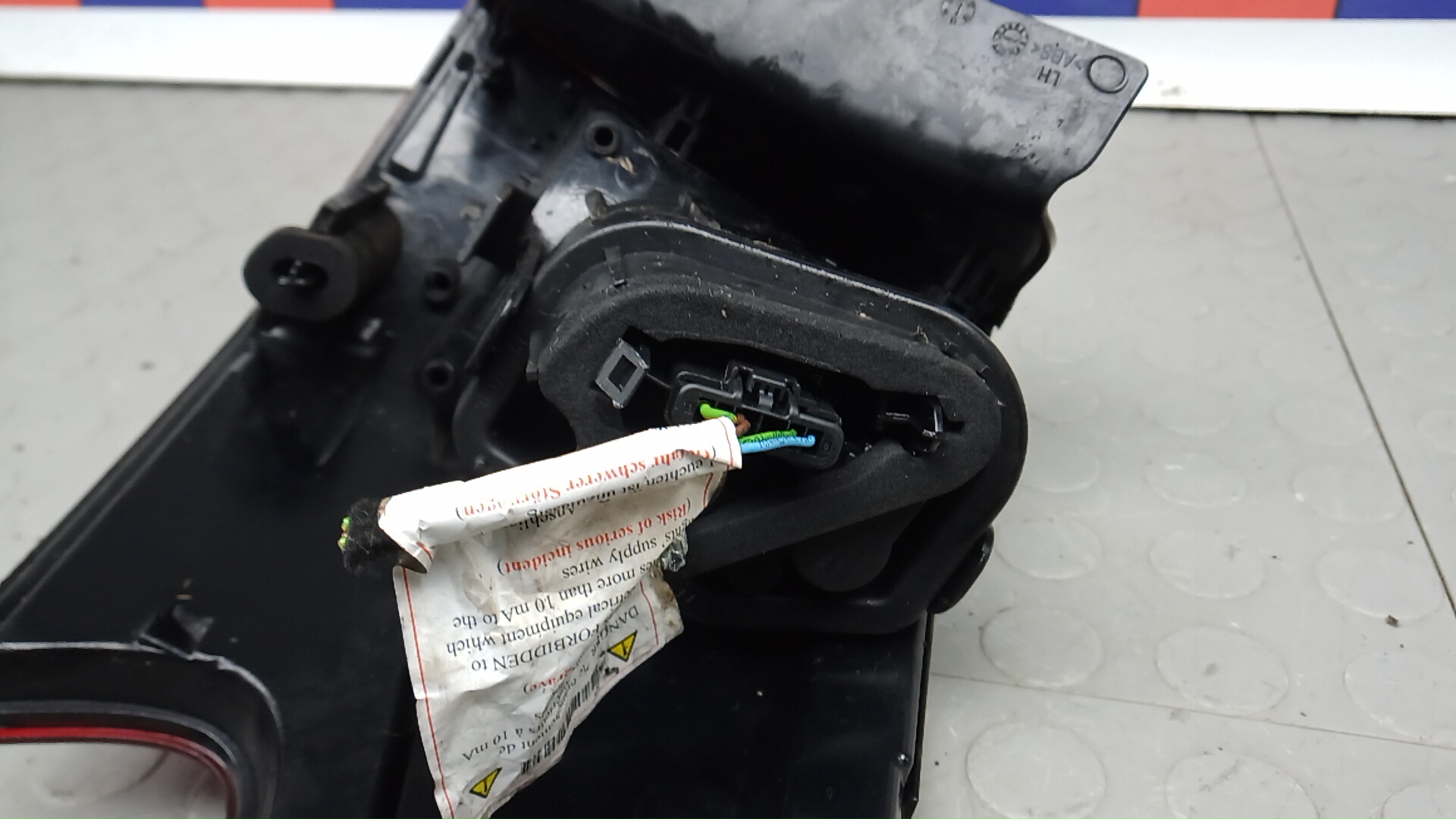 Фонарь задний левый