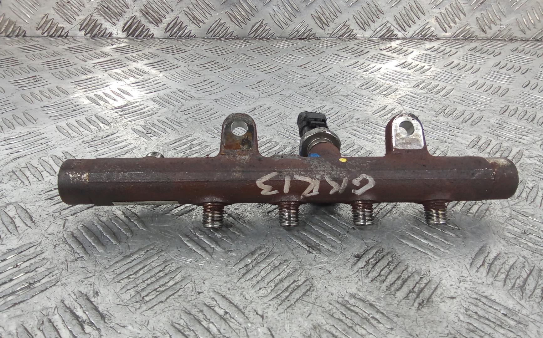 Рейка топливная (рампа)