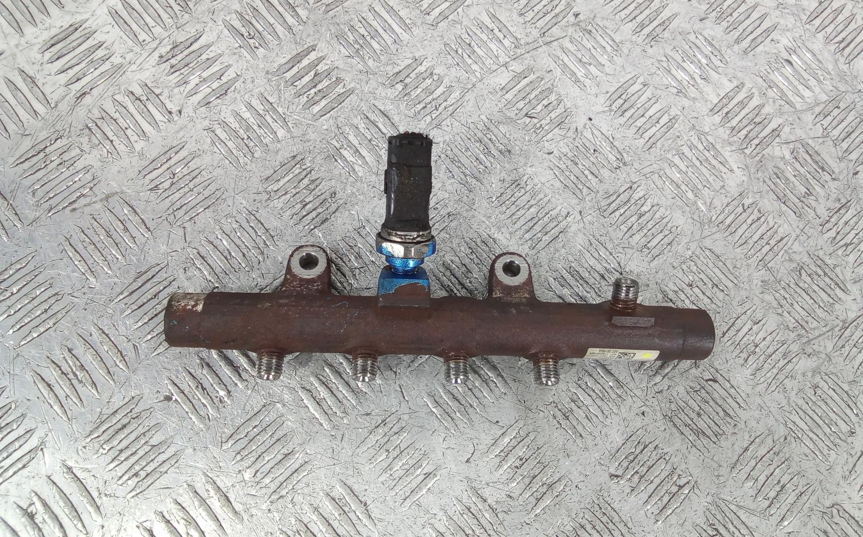 Рейка топливная (рампа)