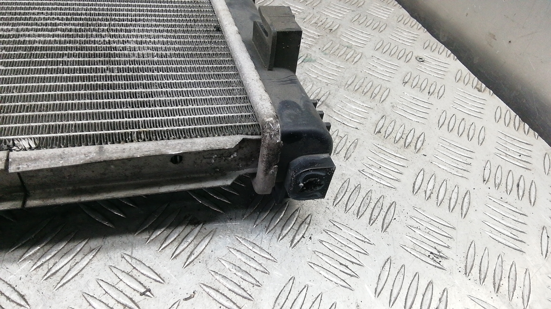 Радиатор охлаждения двигателя основной