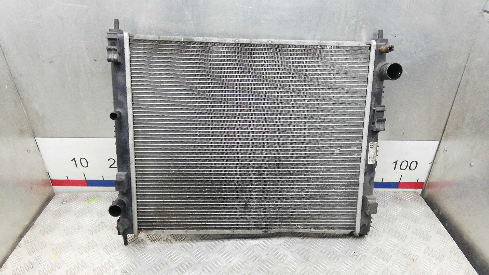 Радиатор охлаждения двигателя основной