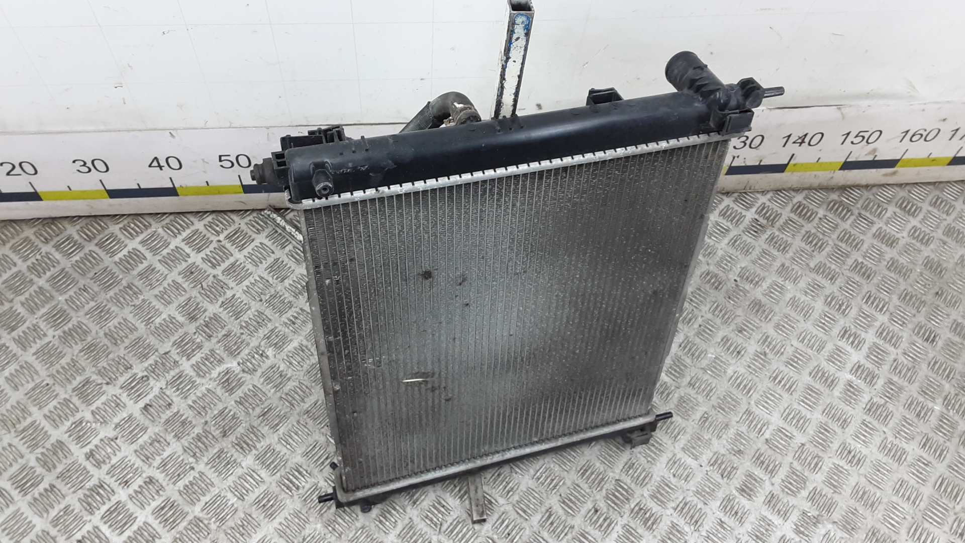 Радиатор охлаждения двигателя основной