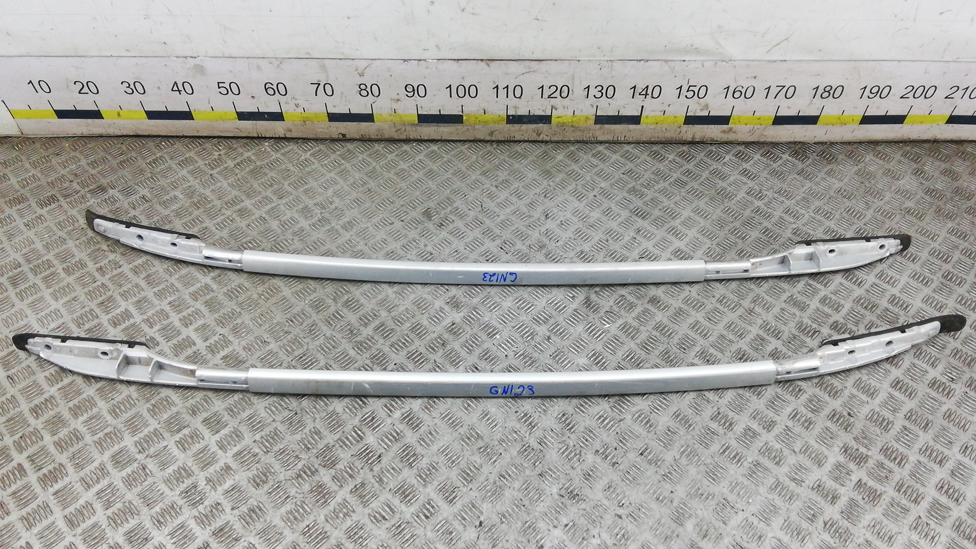 Рейлинги (релинг) к-кт (планки на крышу)