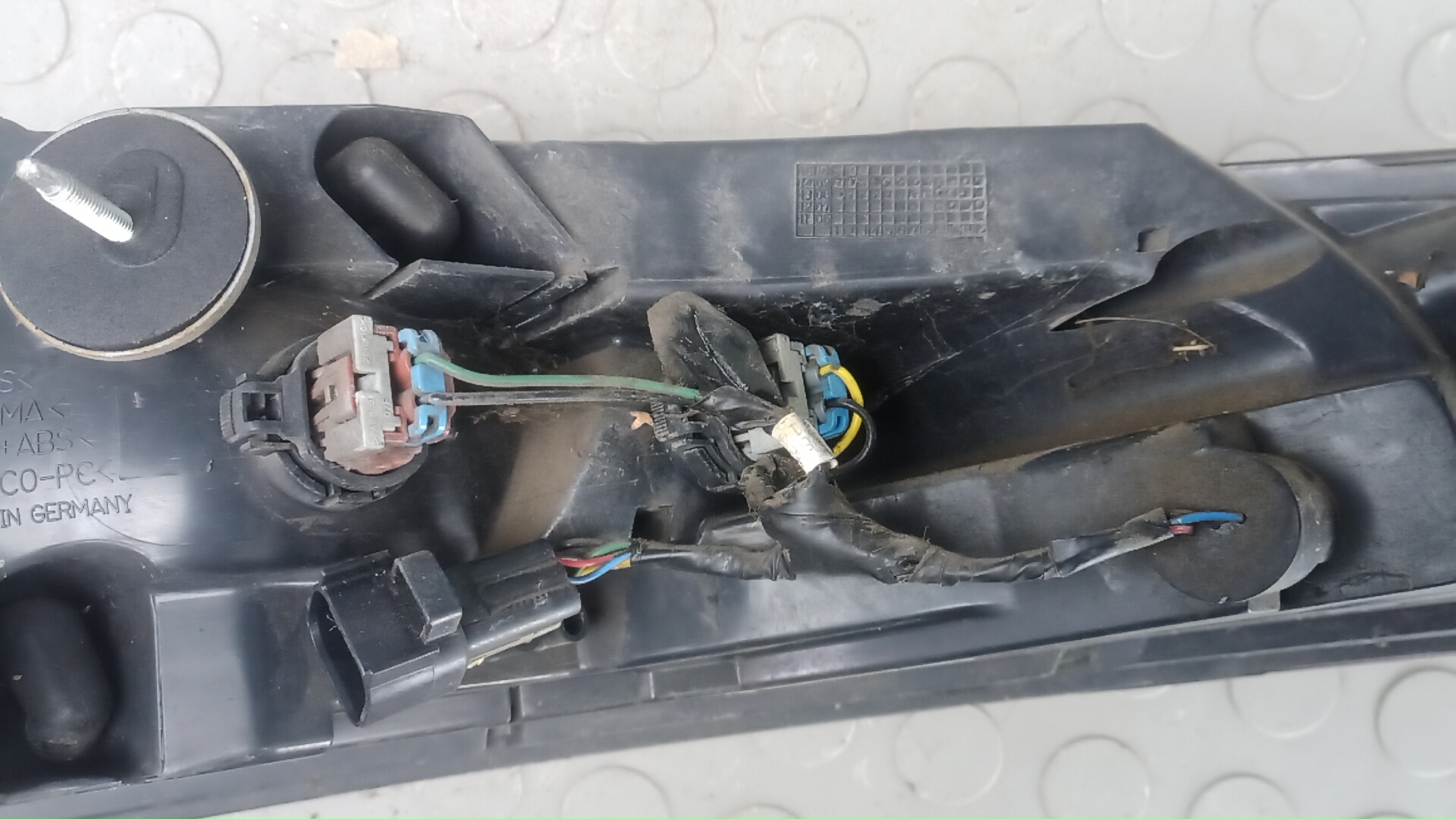 Фонарь задний левый