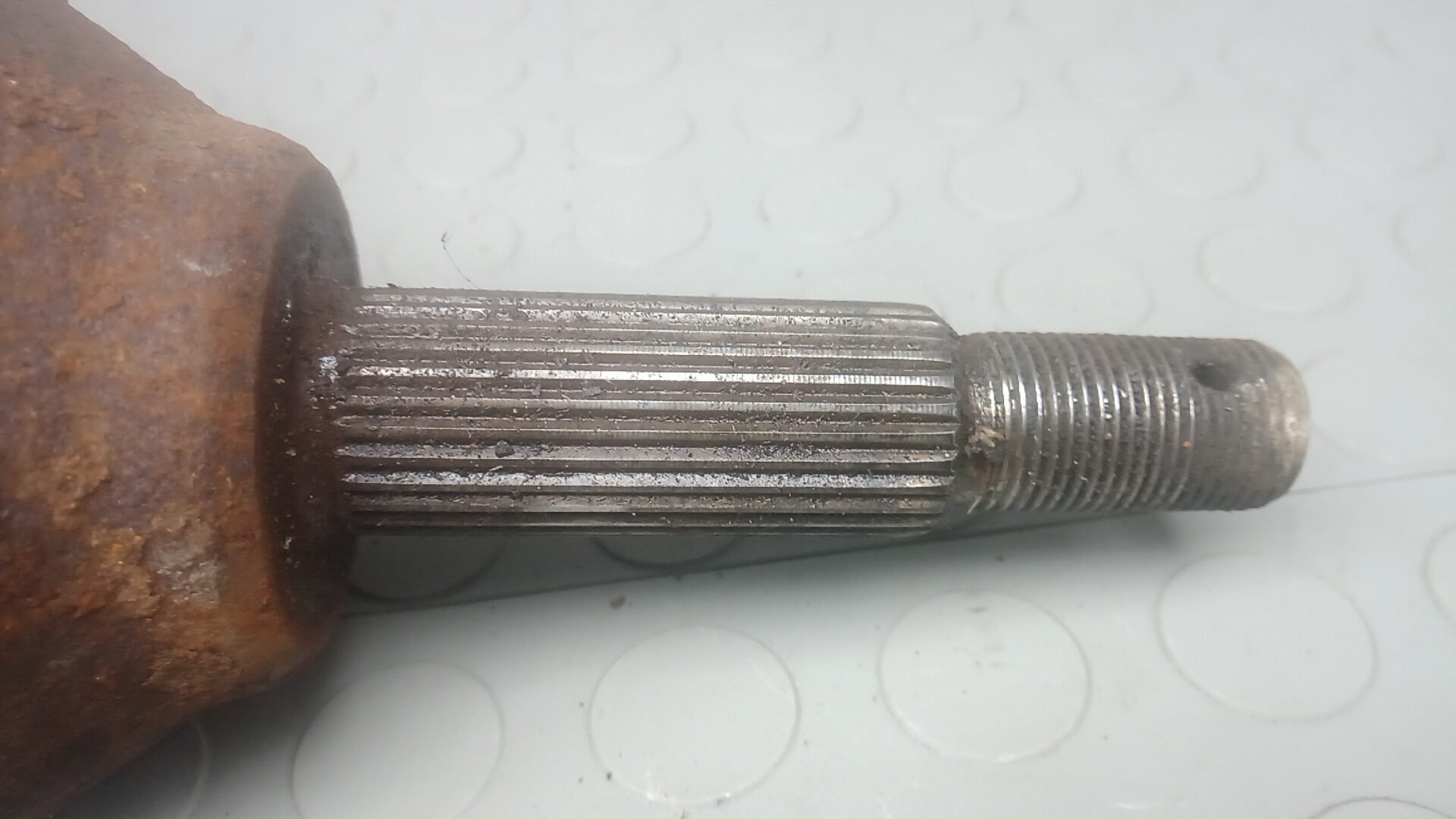 Полуось передняя правая