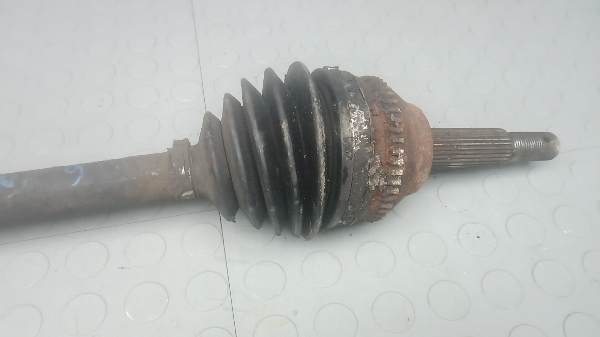 Полуось передняя правая